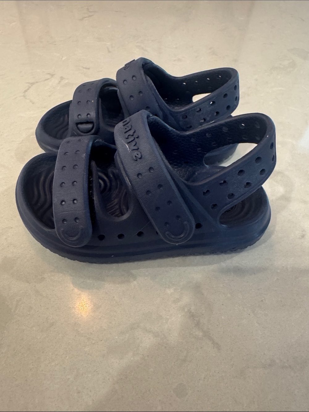 Native Shoes Kids Navy Blue Adjustable Strap Sandals Size C5